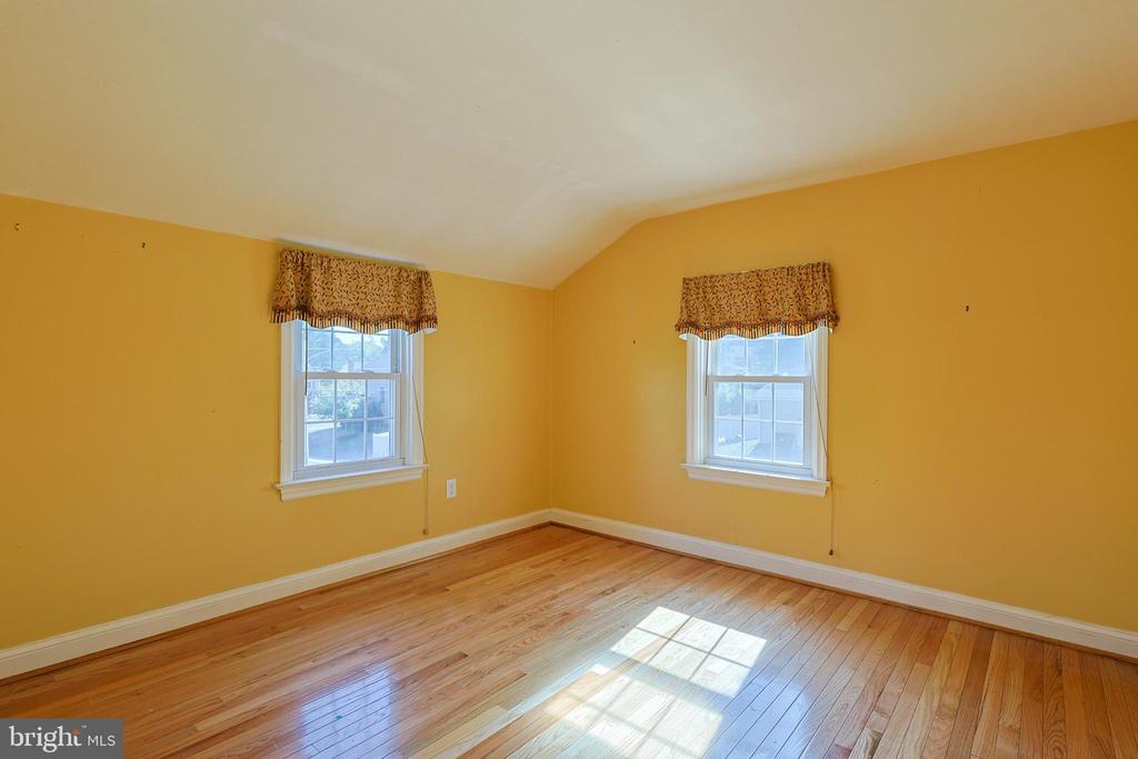 19 HARMIL ROAD