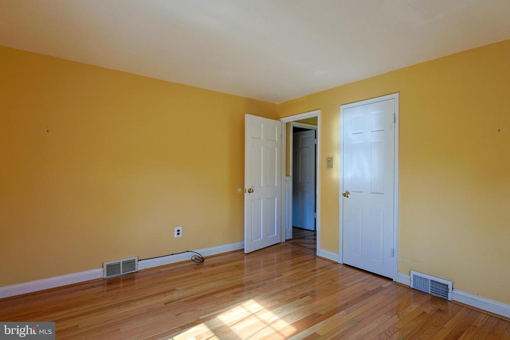 19 HARMIL ROAD