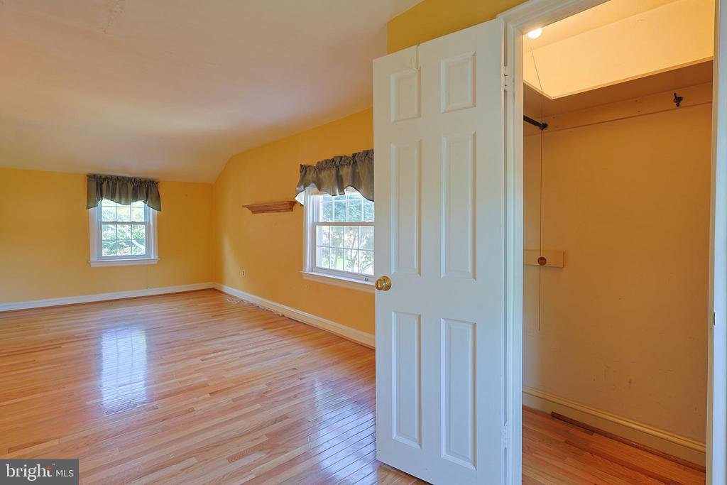 19 HARMIL ROAD