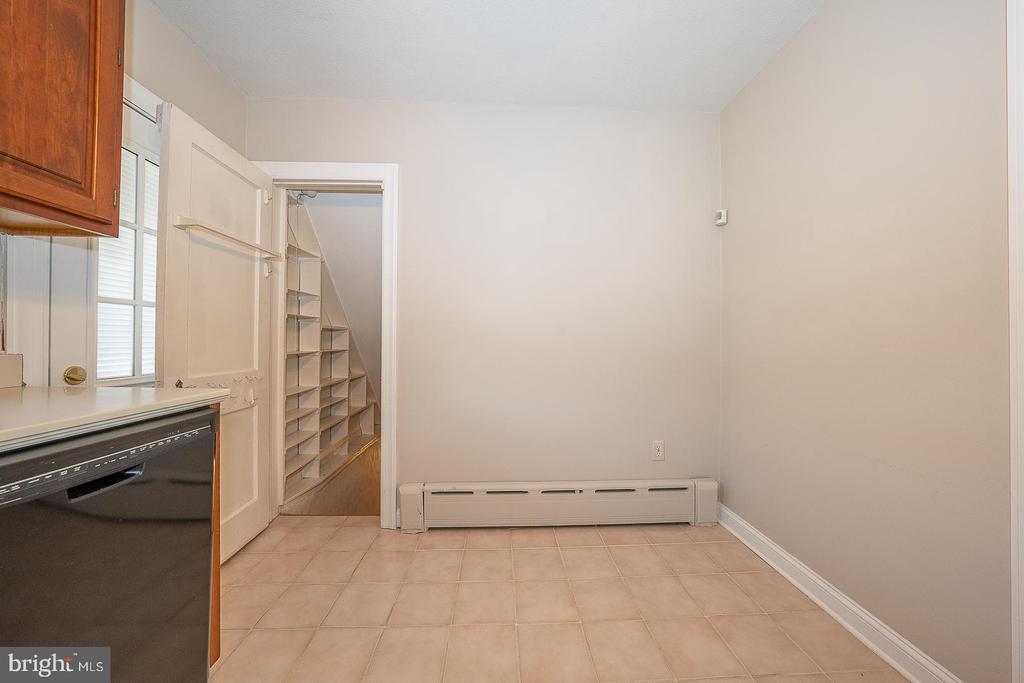 228 IVY ROCK LANE