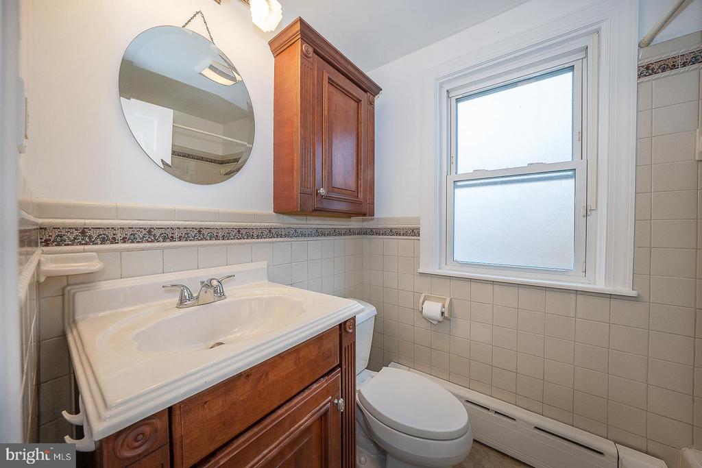 228 IVY ROCK LANE