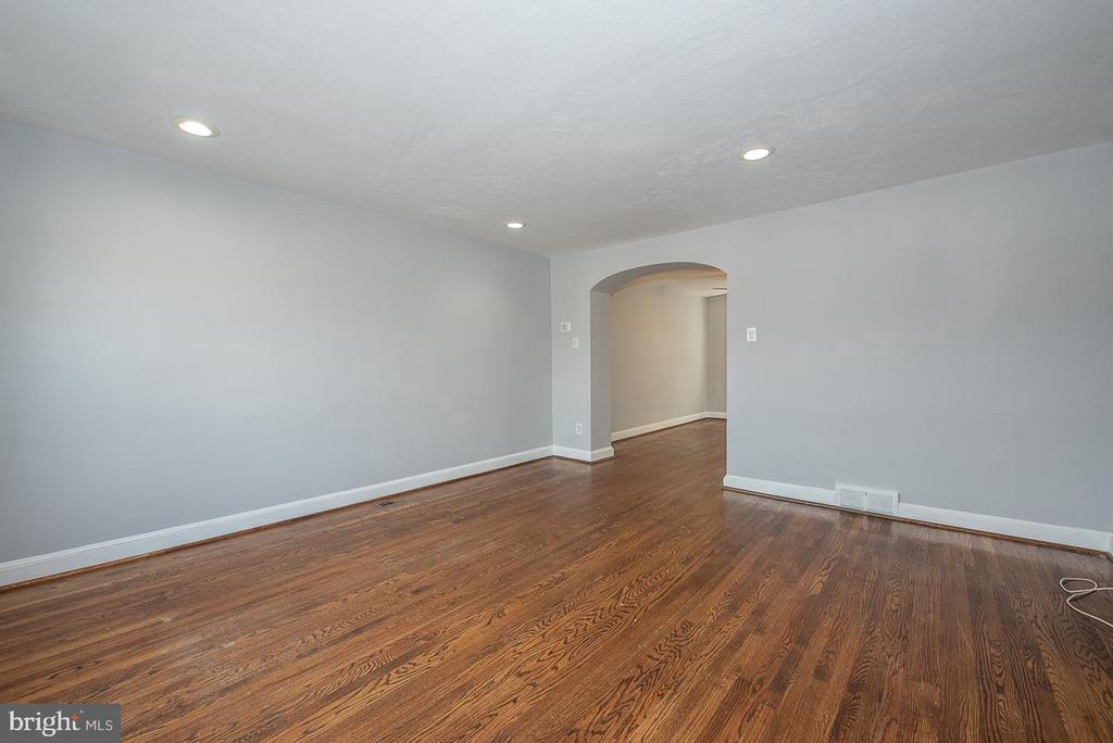 84 S HARWOOD AVENUE