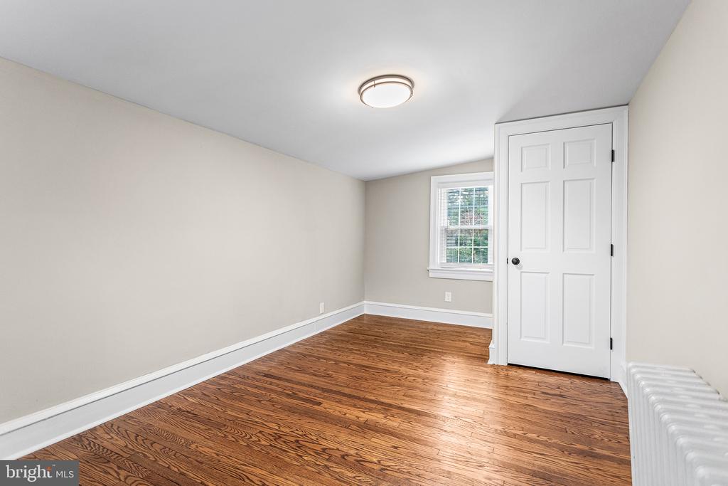 14 CREST LANE