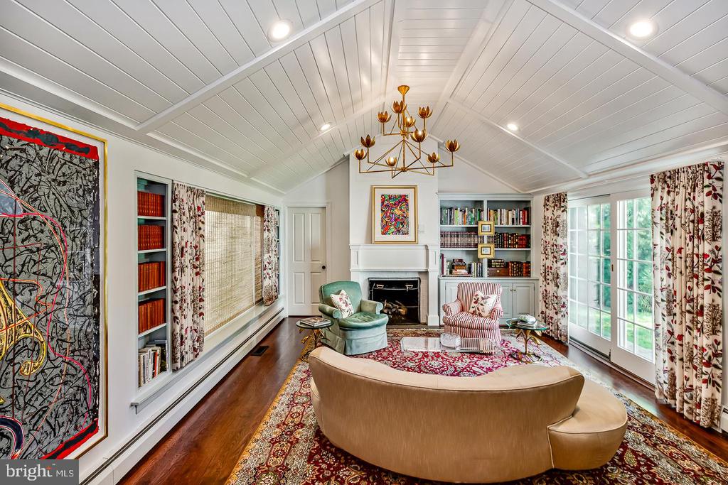 213 PINE TREE ROAD
