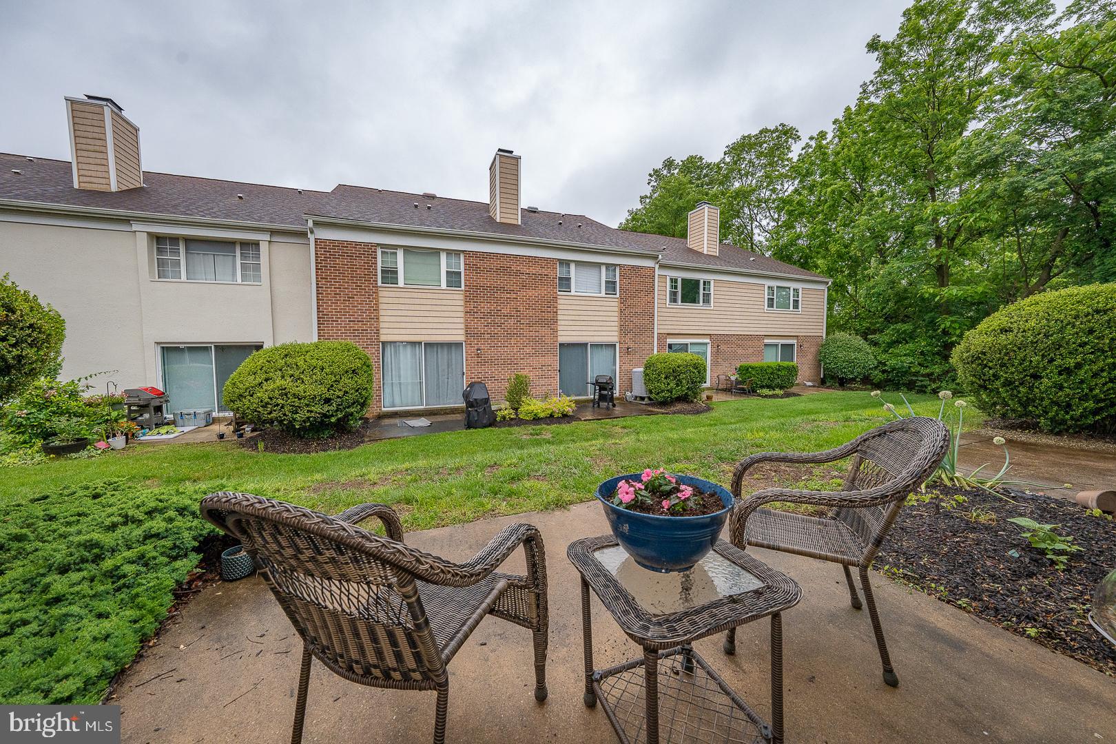 1380 PUTNAM BOULEVARD 4