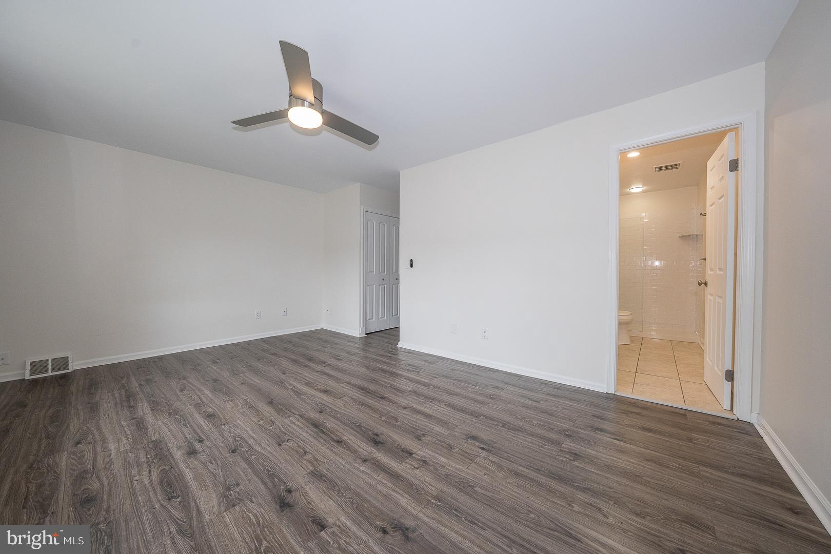 1380 PUTNAM BOULEVARD 4