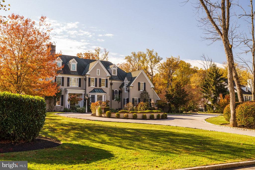 423 BOXWOOD ROAD