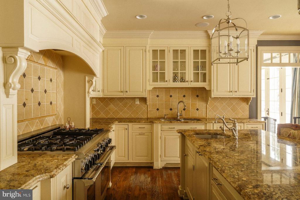 423 BOXWOOD ROAD