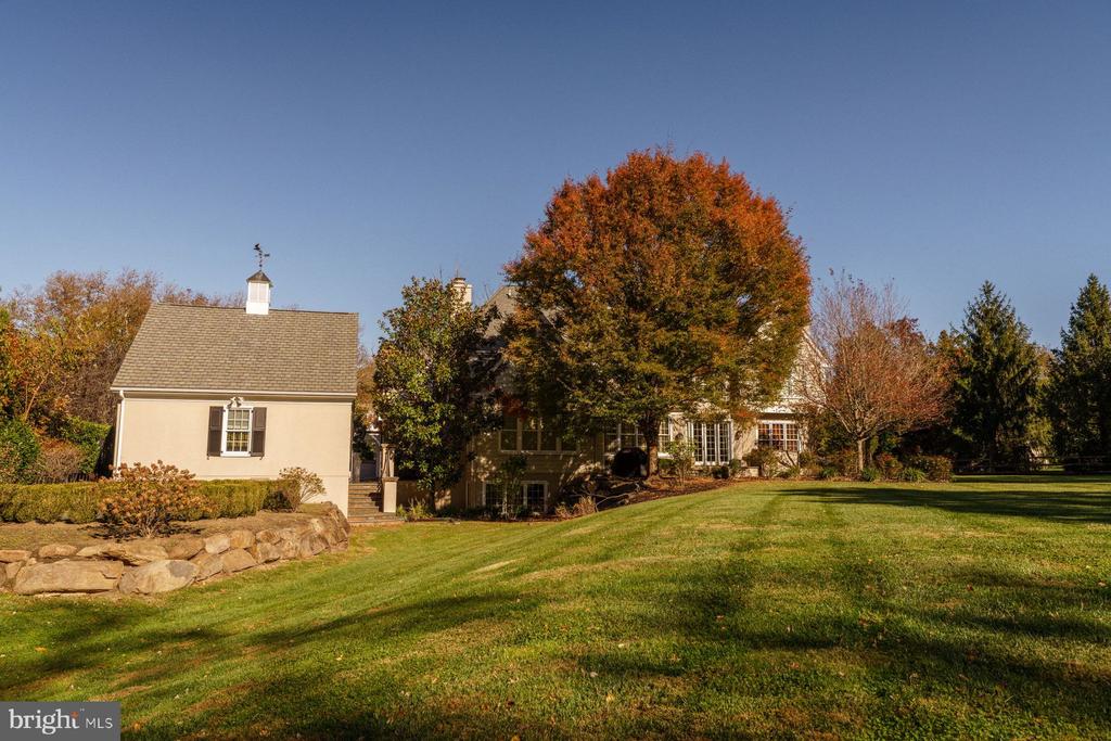 423 BOXWOOD ROAD