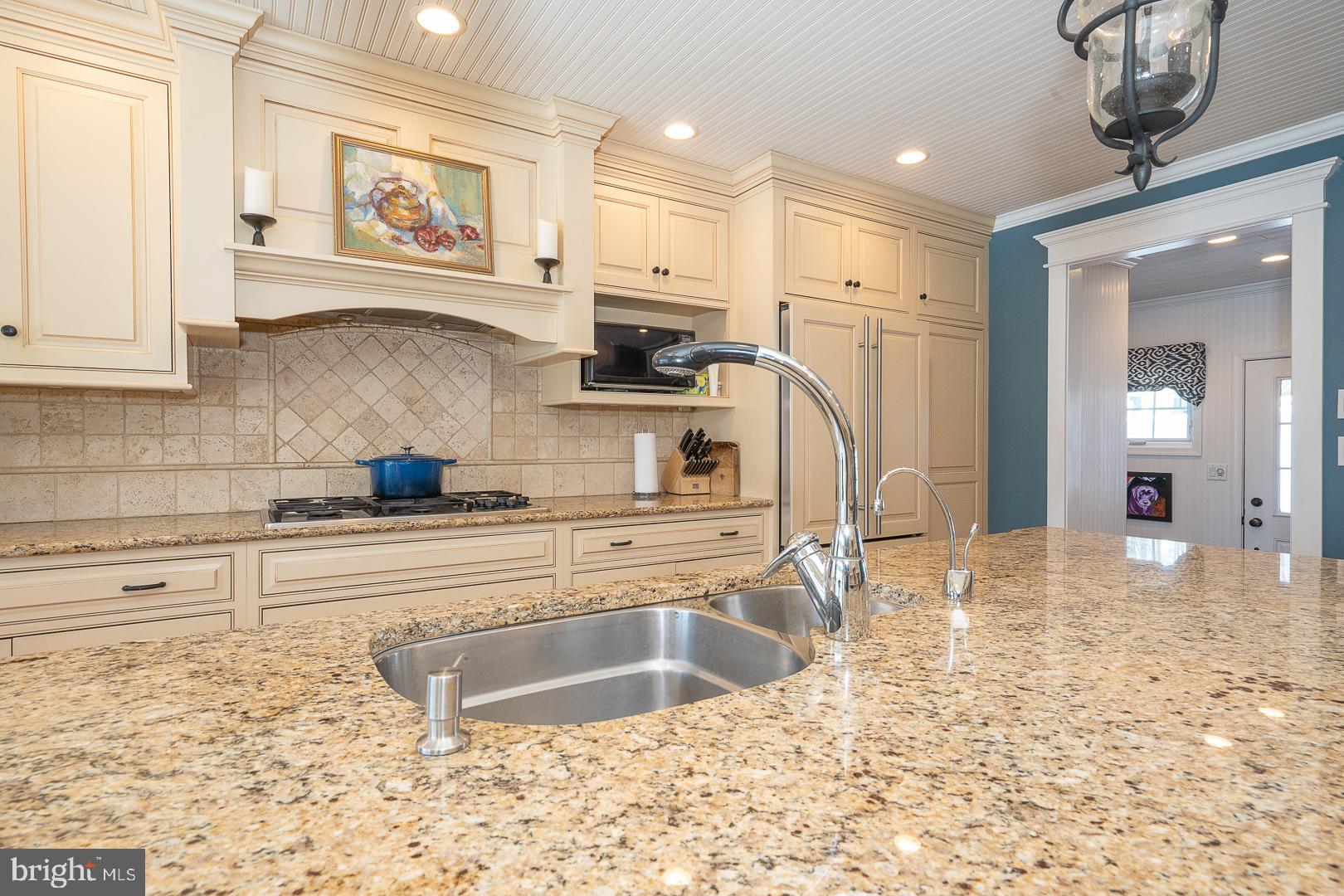 334 ECHO VALLEY LANE