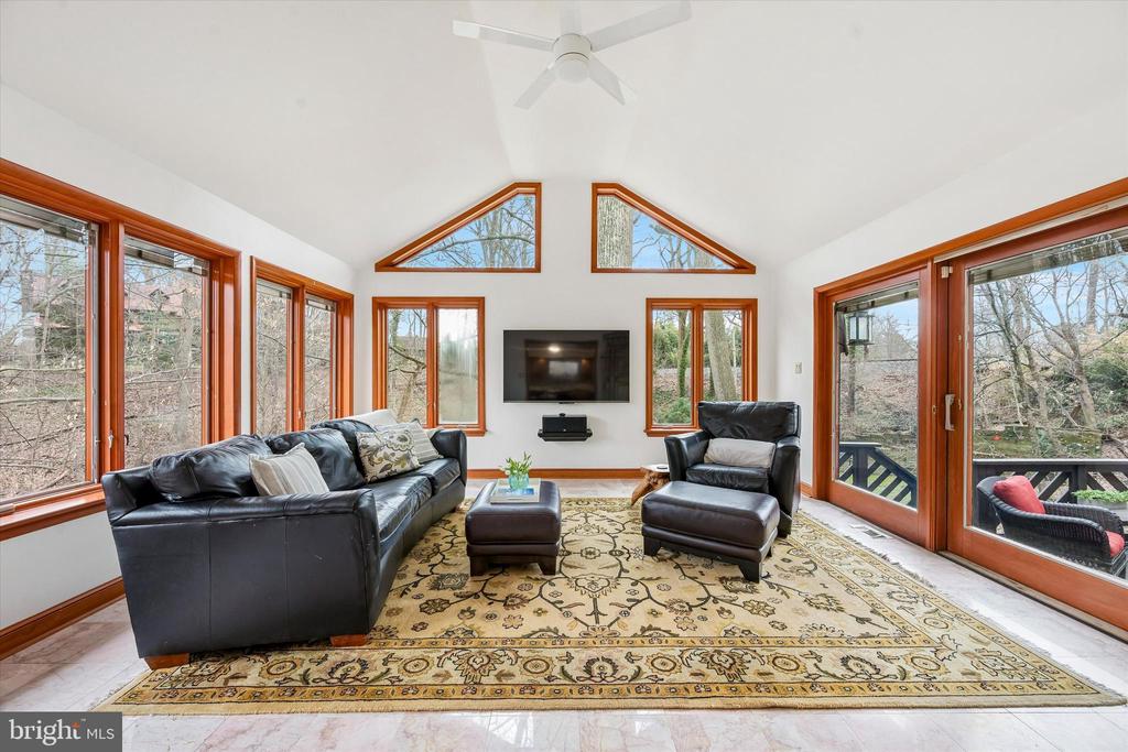 2 LAKE AVENUE