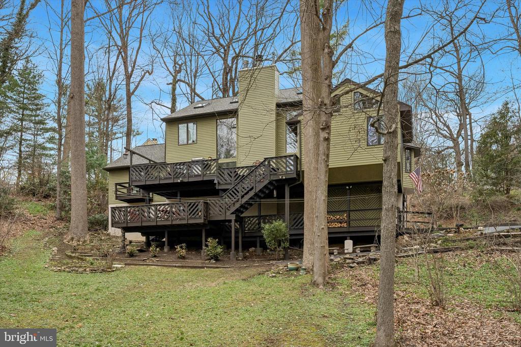 2 LAKE AVENUE