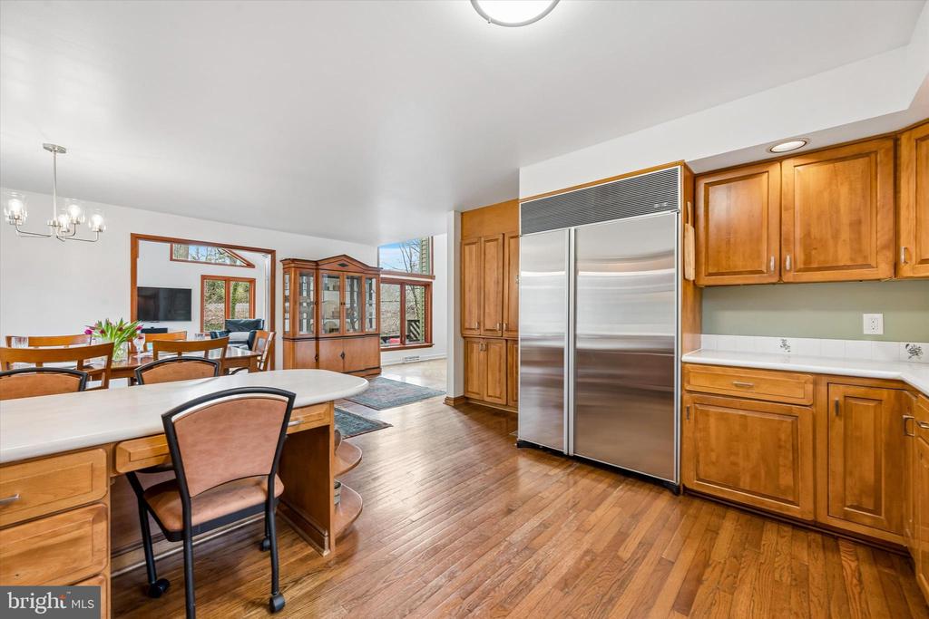 2 LAKE AVENUE