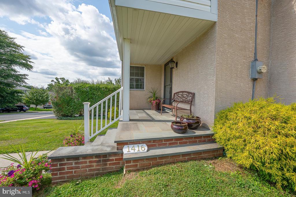 1416 STEEL ROAD