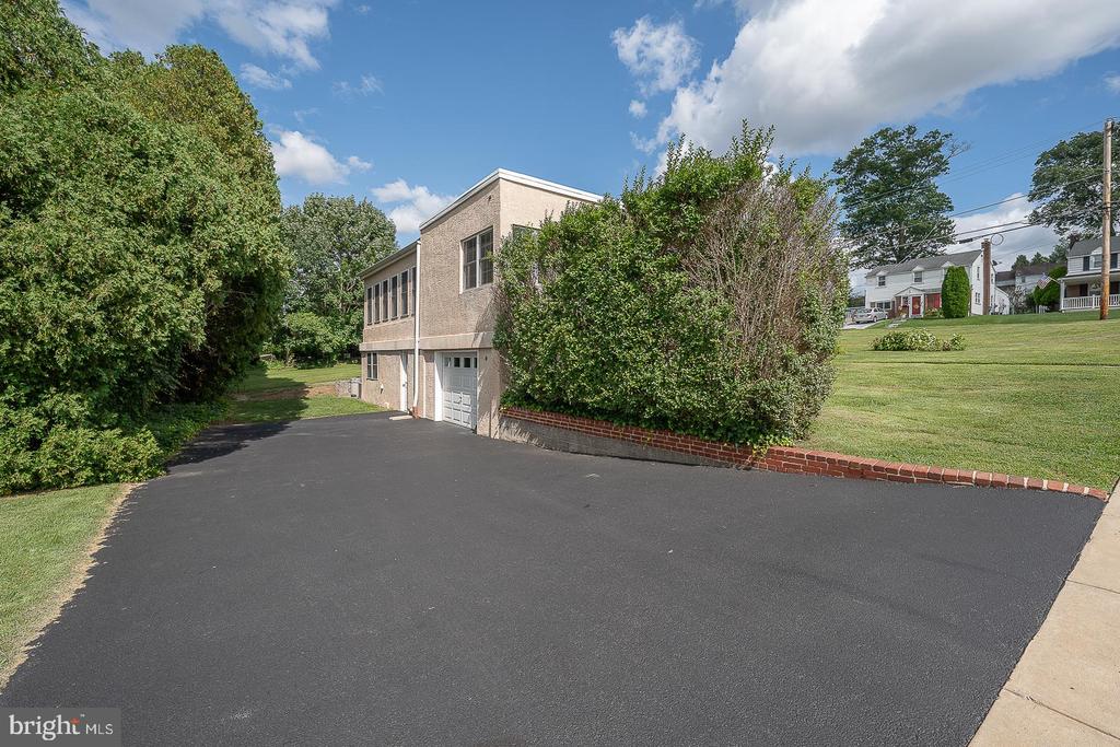 1416 STEEL ROAD