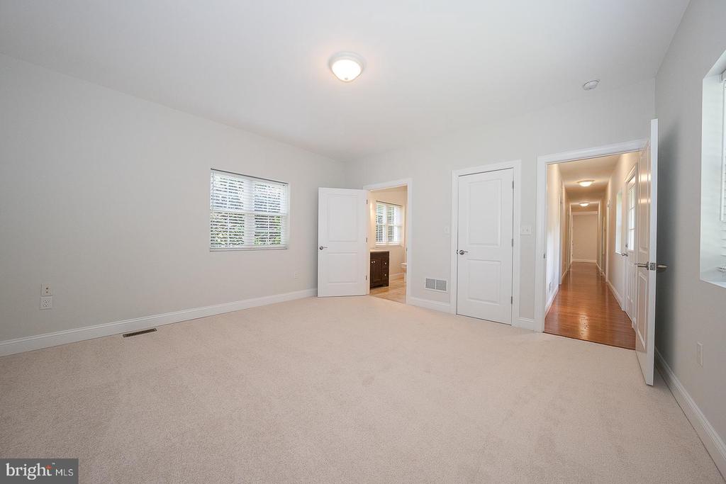 1416 STEEL ROAD