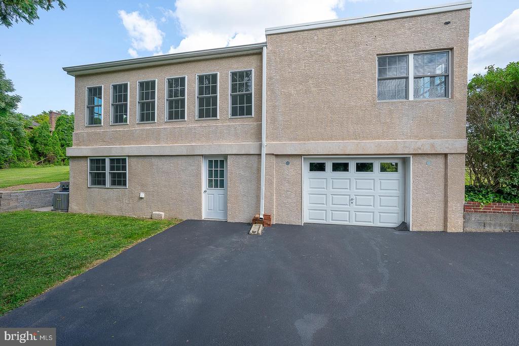 1416 STEEL ROAD