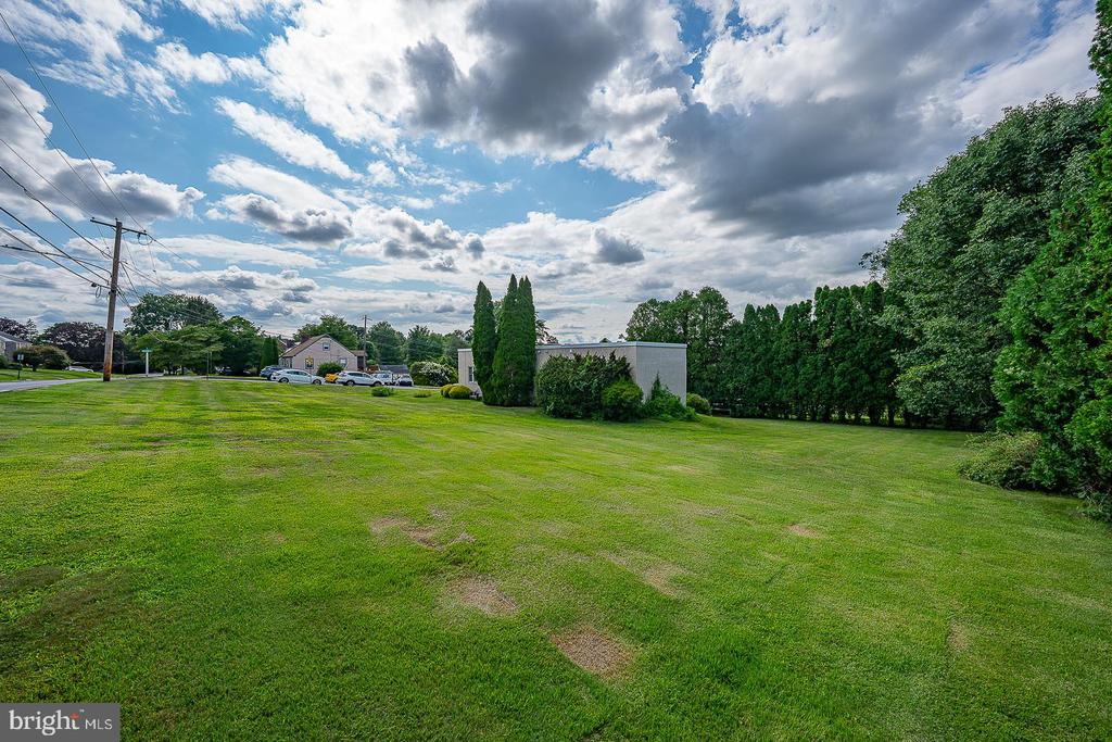 1416 STEEL ROAD