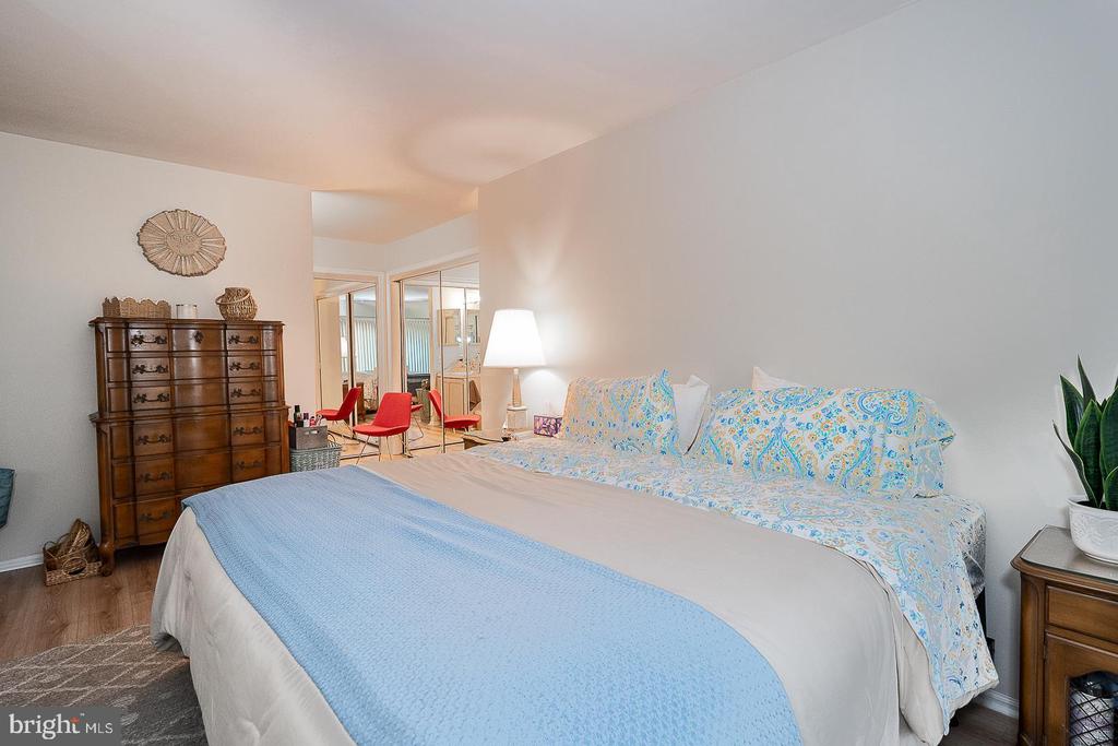 1102 PRITCHARD PLACE