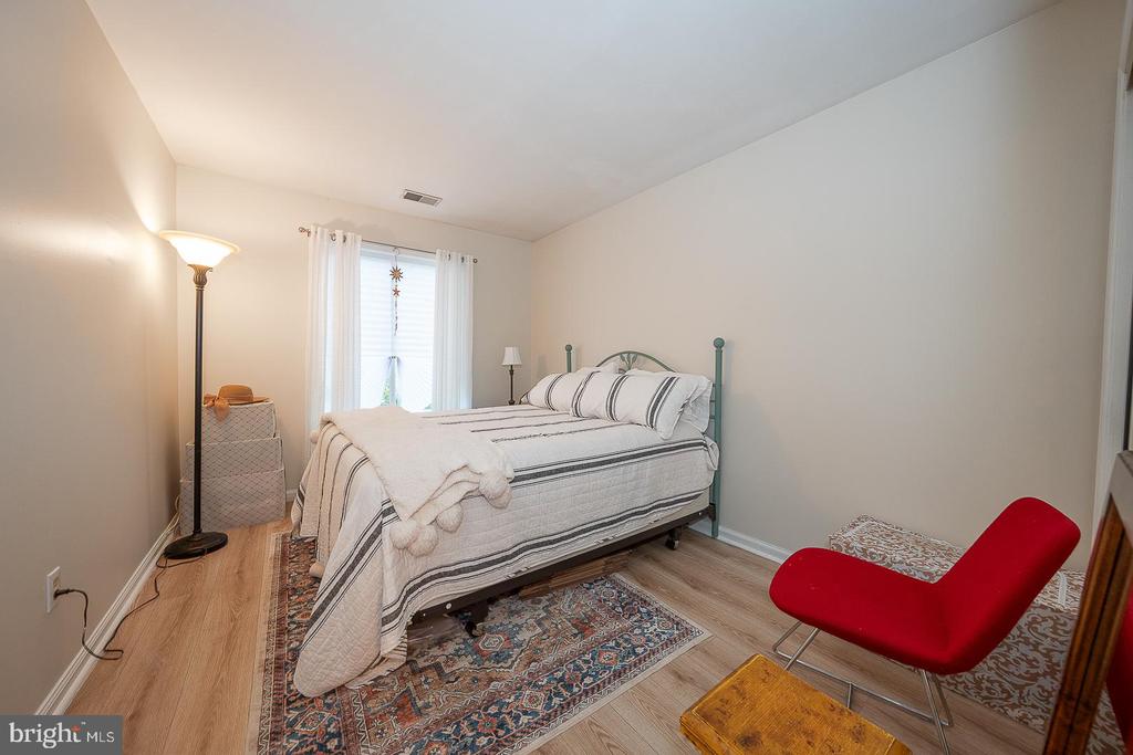 1102 PRITCHARD PLACE