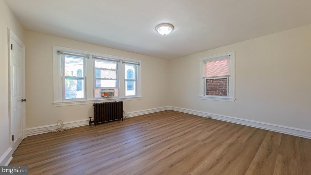 105 S WAYNE AVENUE Unit: 2ND FLOOR