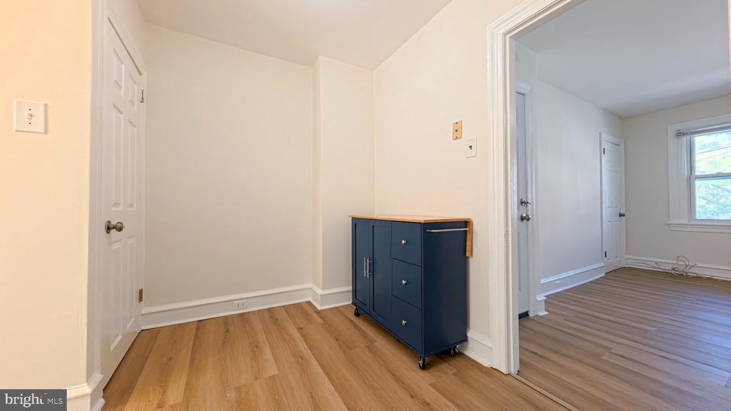 105 S WAYNE AVENUE Unit: 2ND FLOOR