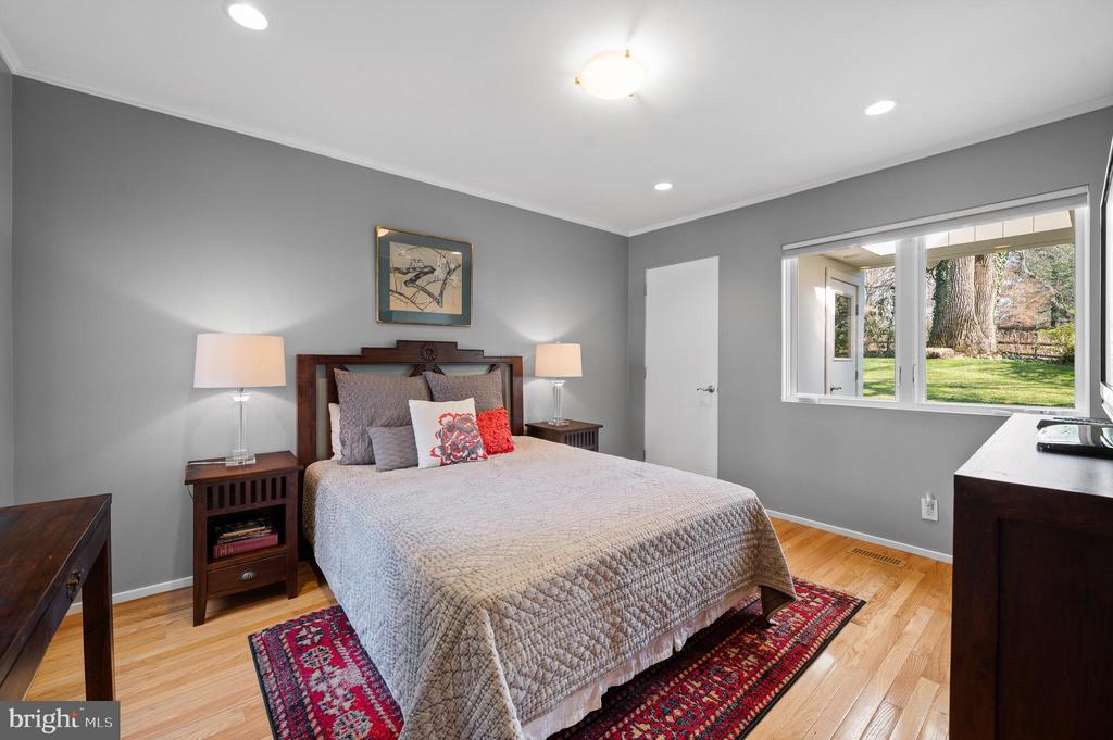 1131 SPRINGMONT CIRCLE