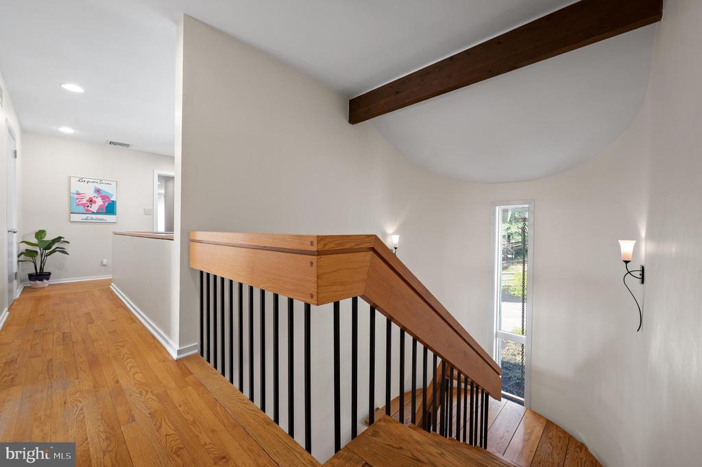 1131 SPRINGMONT CIRCLE