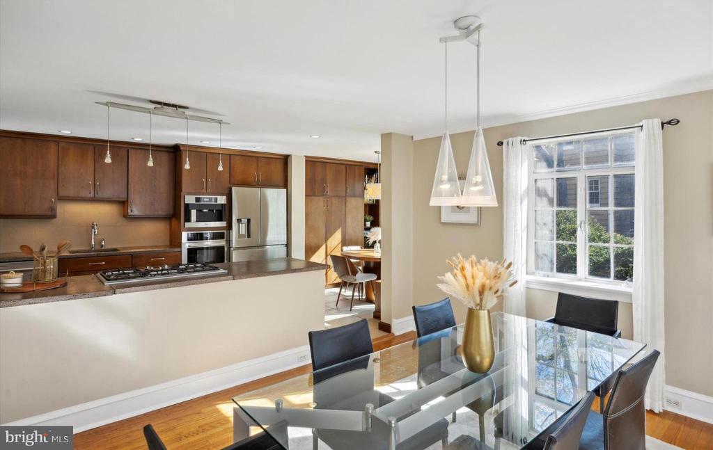 111 E DARTMOUTH ROAD