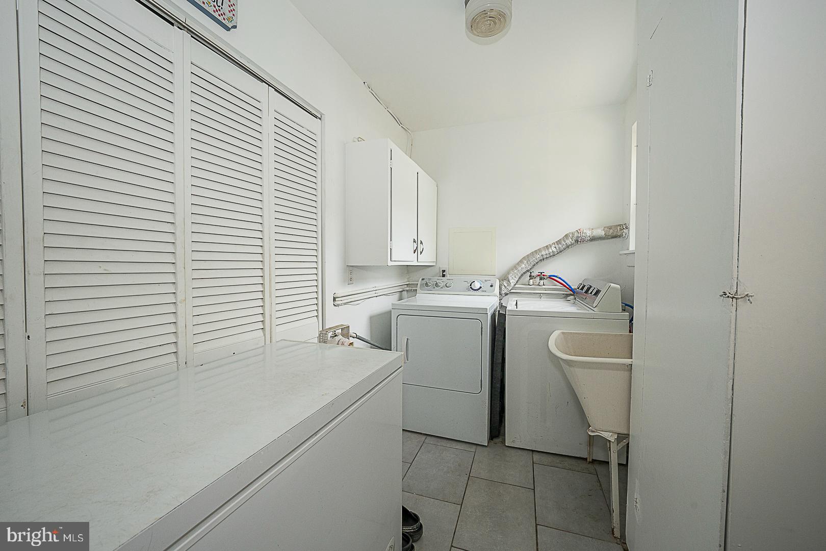 104 OVERBROOK PARKWAY
