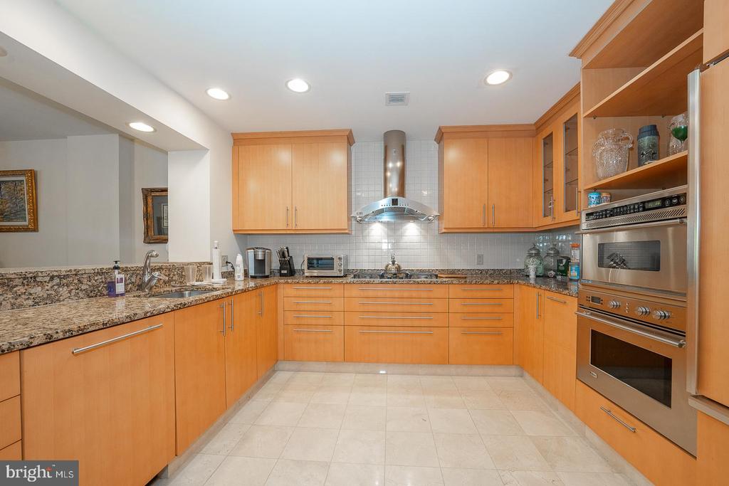 190 PRESIDENTIAL BOULEVARD Unit: 507