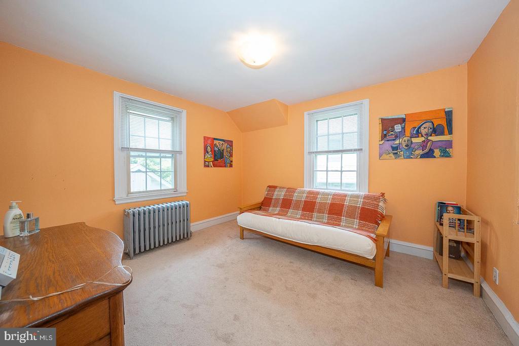 124 CROSSHILL ROAD
