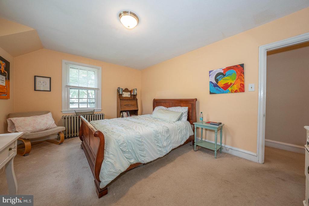 124 CROSSHILL ROAD