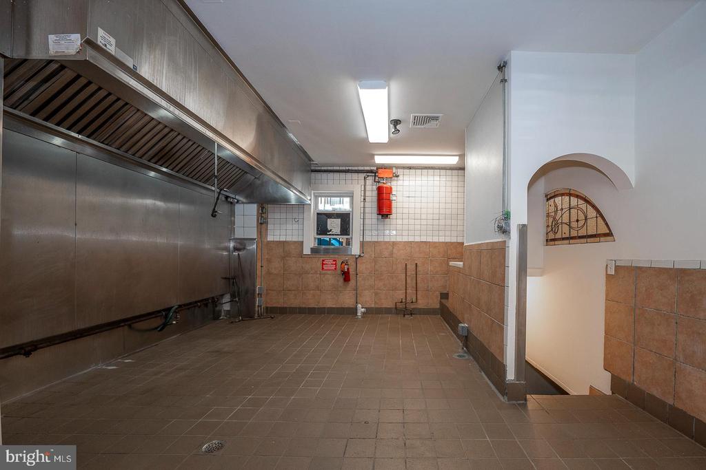 232 WOODBINE AVENUE