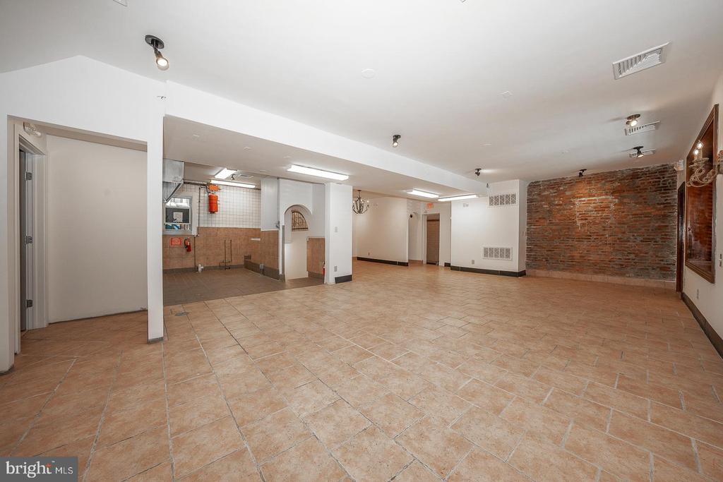 232 WOODBINE AVENUE