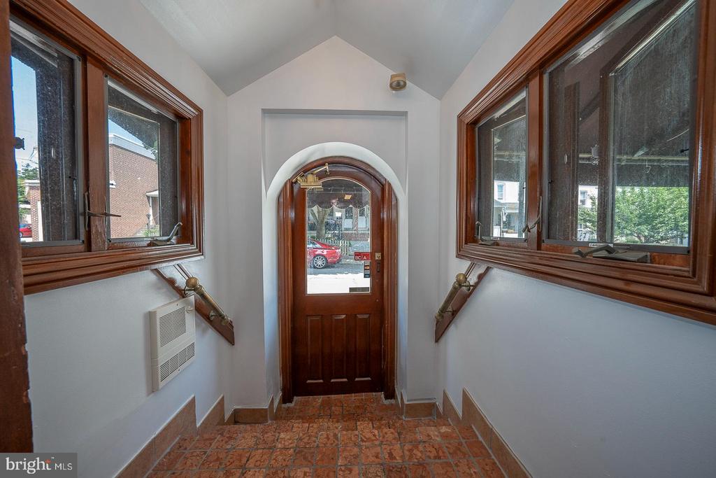 232 WOODBINE AVENUE