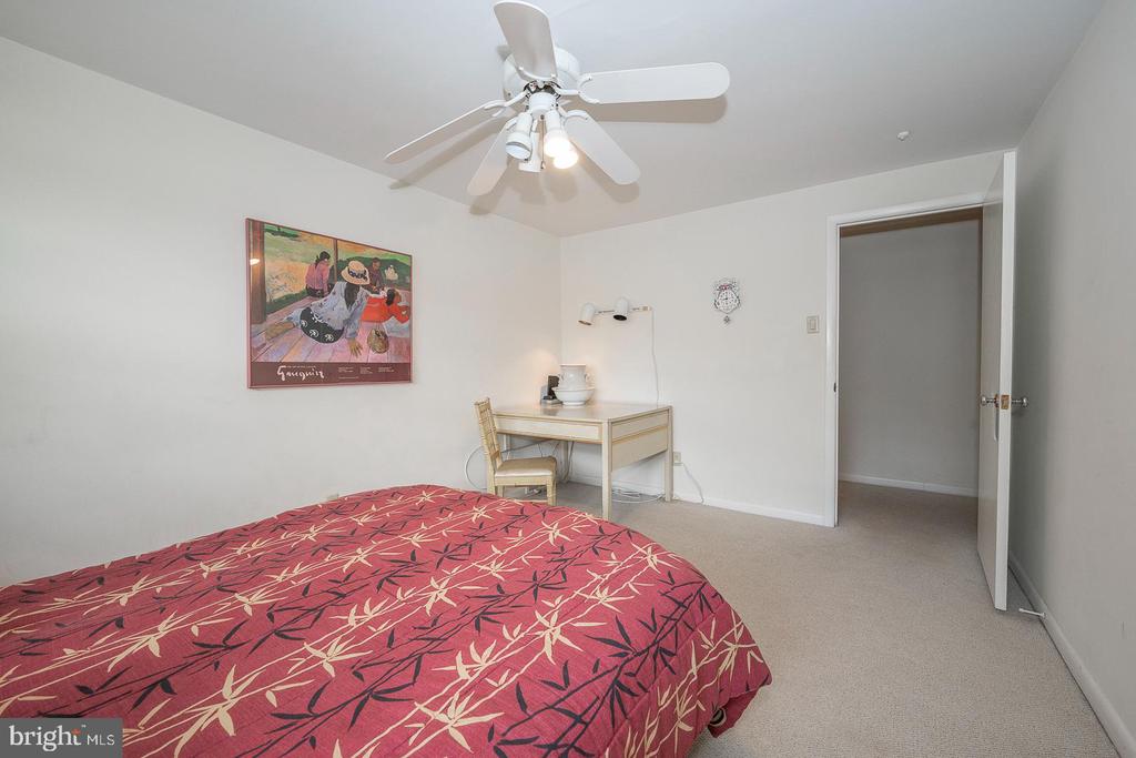 1515 SHEFFIELD LANE