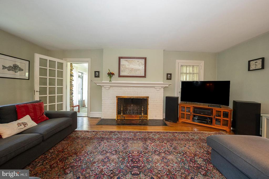 512 ANTHWYN ROAD