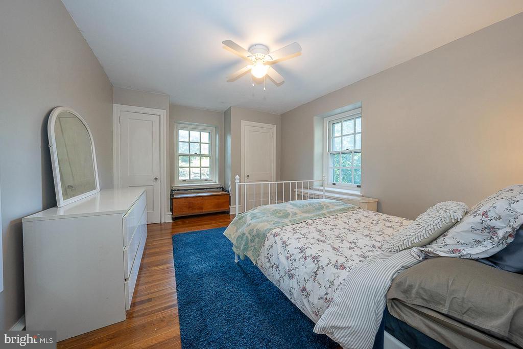 512 ANTHWYN ROAD