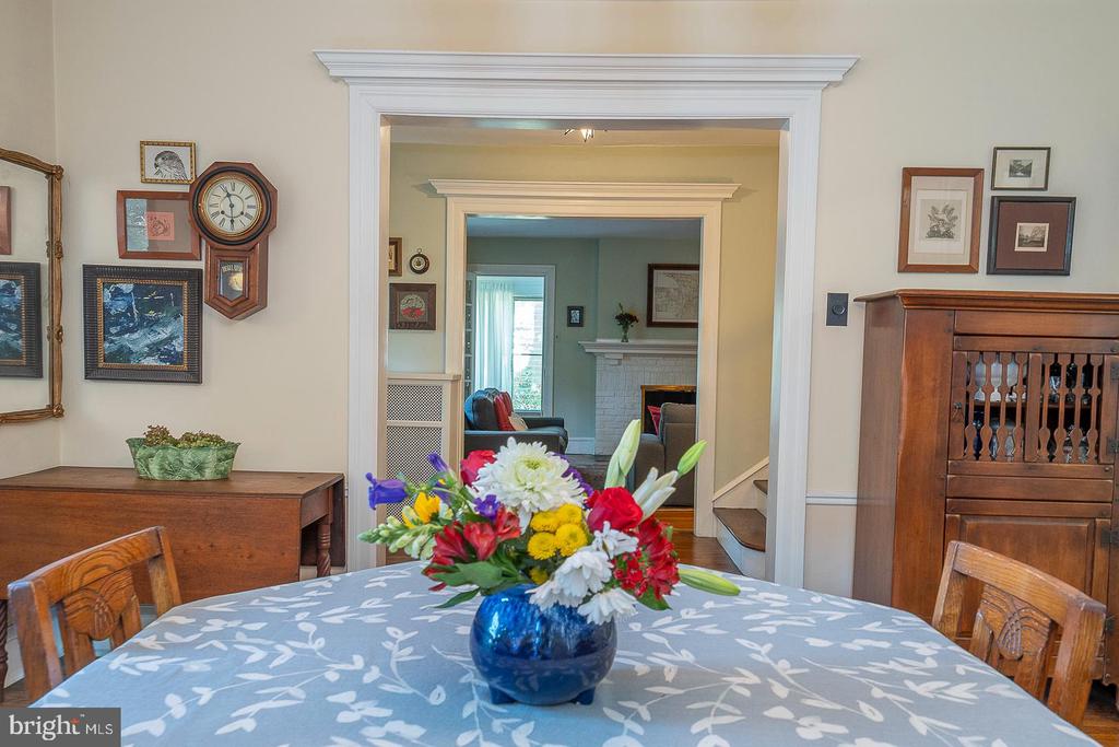 512 ANTHWYN ROAD