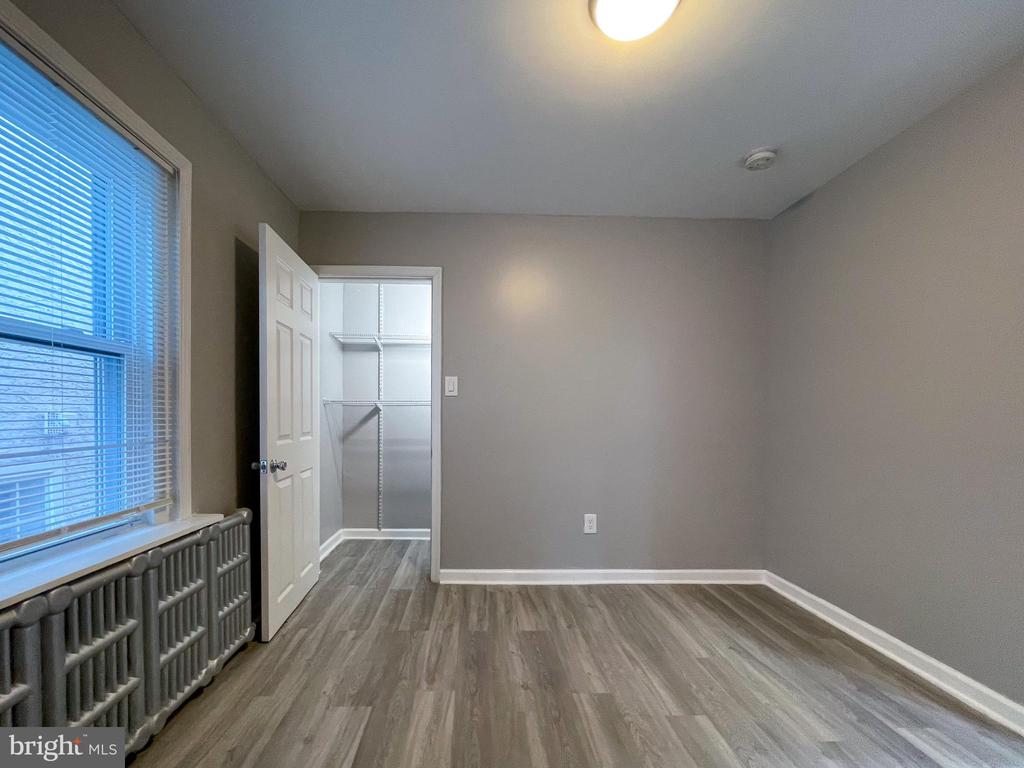 156 W 7TH AVENUE