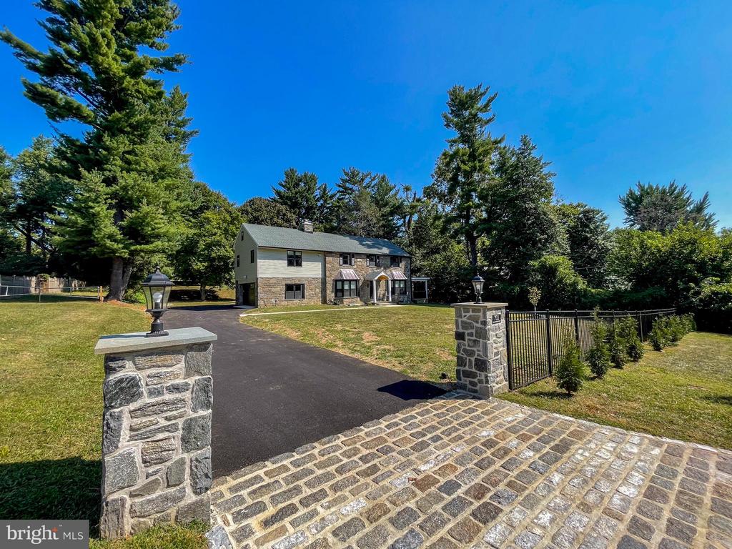 721 CONSHOHOCKEN STATE ROAD