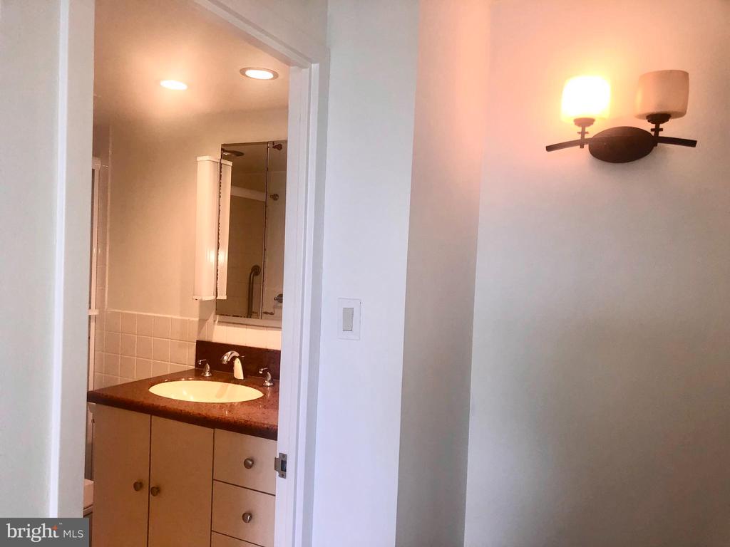 20 CONSHOHOCKEN STATE RD Unit: UNIT 602