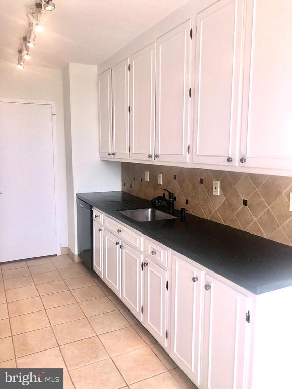20 CONSHOHOCKEN STATE RD Unit: UNIT 602