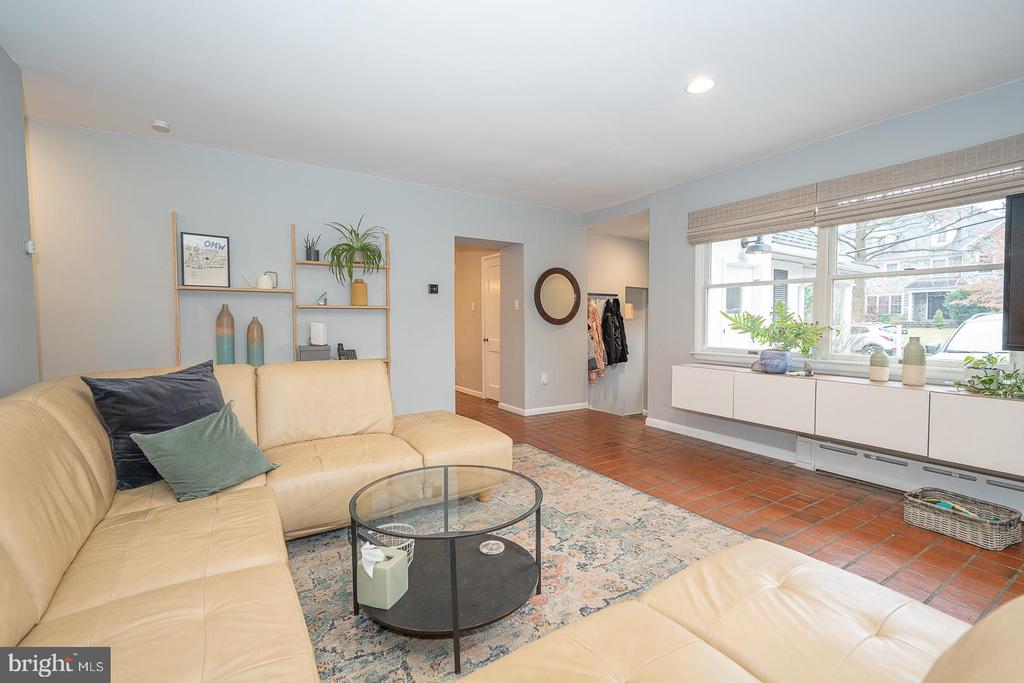 1205 GLADWYNE DRIVE