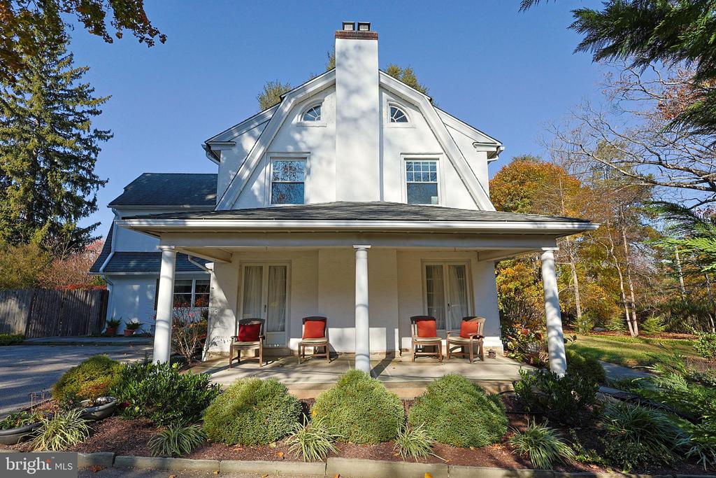 1205 GLADWYNE DRIVE