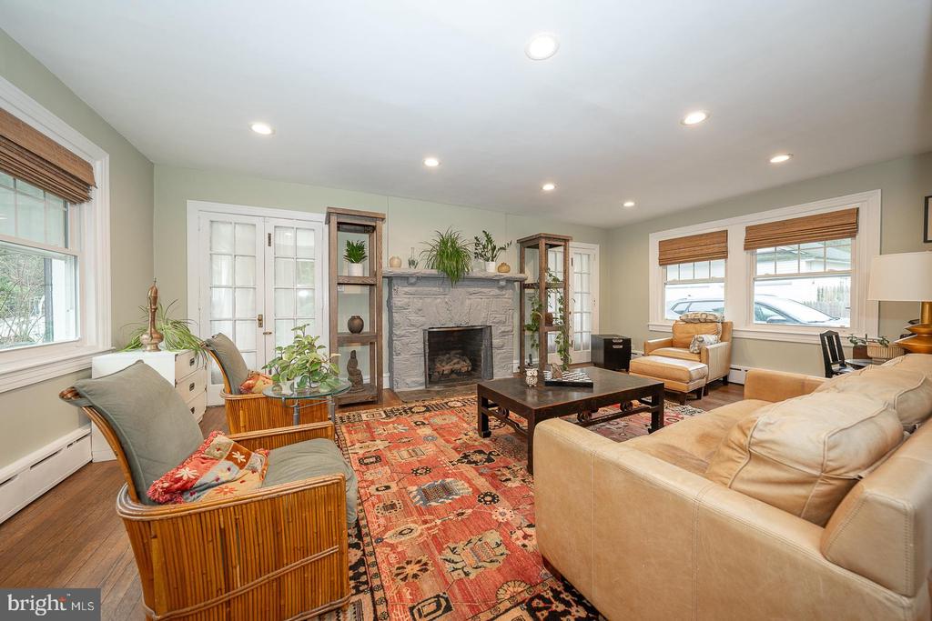 1205 GLADWYNE DRIVE