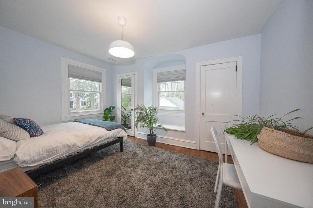 1205 GLADWYNE DRIVE