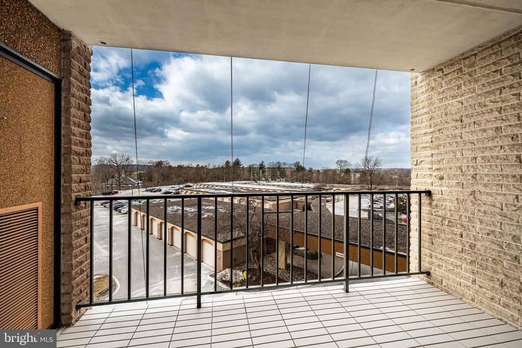 10411 VALLEY FORGE CIRCLE Unit: 411