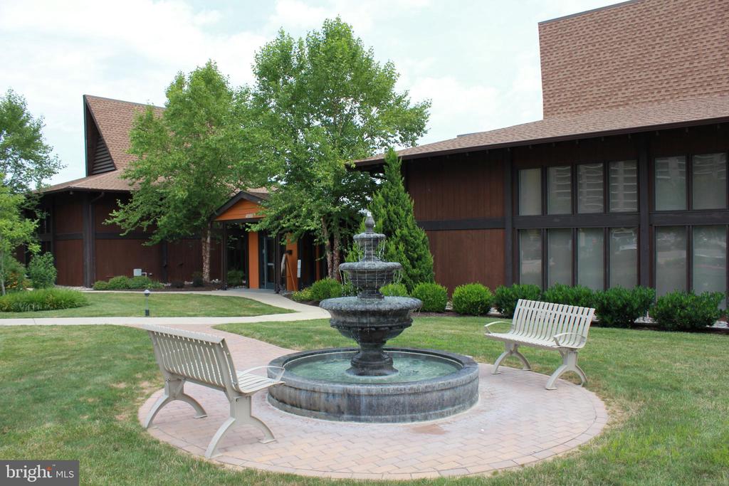 10411 VALLEY FORGE CIRCLE Unit: 411